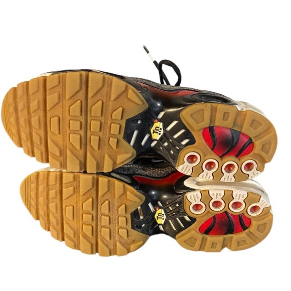 Nike Air Max Plus TN GS Size 7Y Remix Pack DB1979-900 Black Denim Running Shoes - Picture 7 of 7
